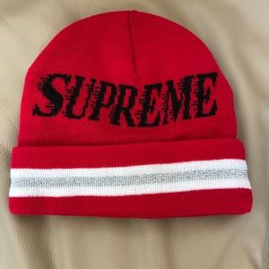 Supreme hockey beanie